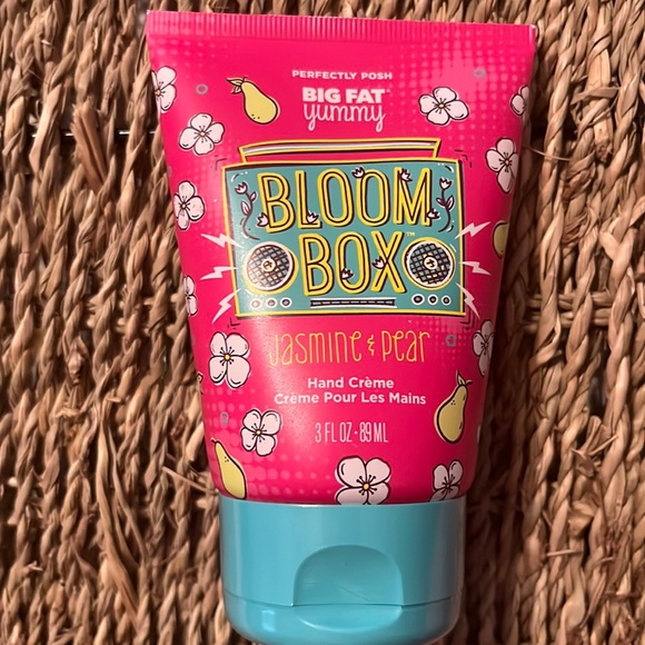 Perfectly Posh Other - Big Fat Yummy Hand Crème Bloom Box!